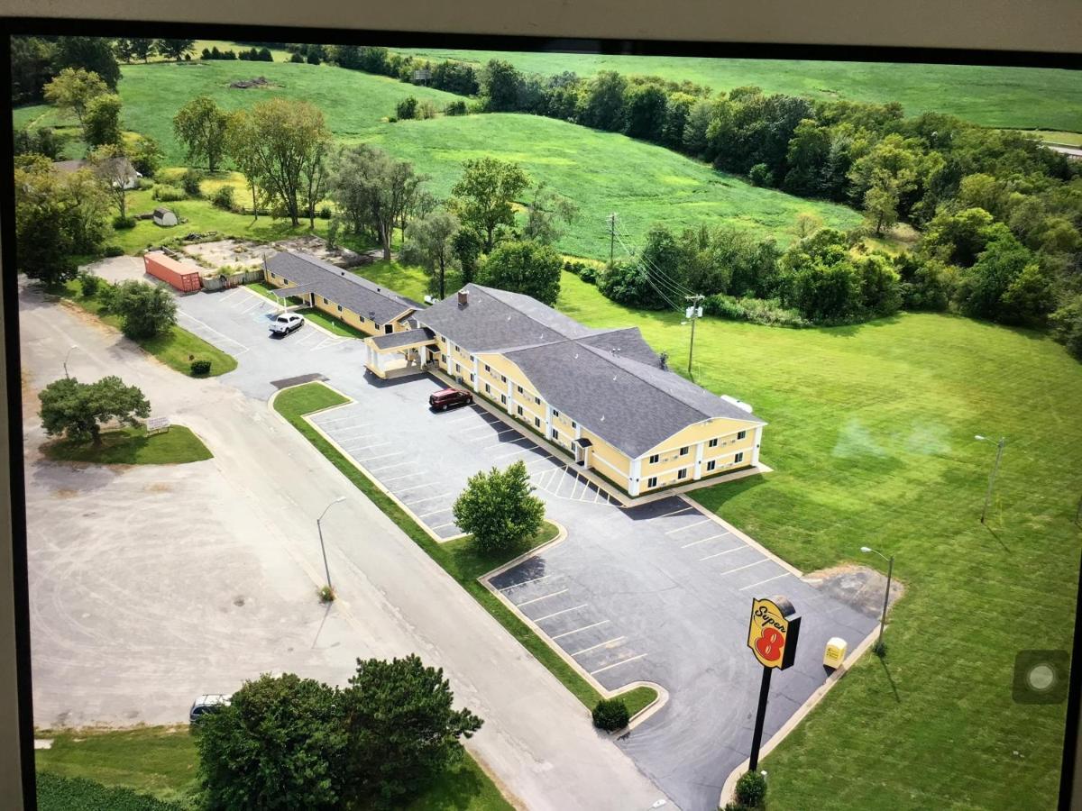 Super 8 By Wyndham Higginsville Exteriör bild